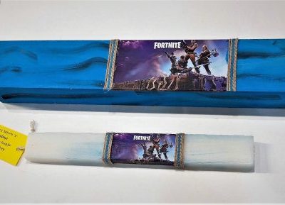 Πασχαλινή  λαμπάδα FORTNITE αγόρι με ξύλινο κούτι